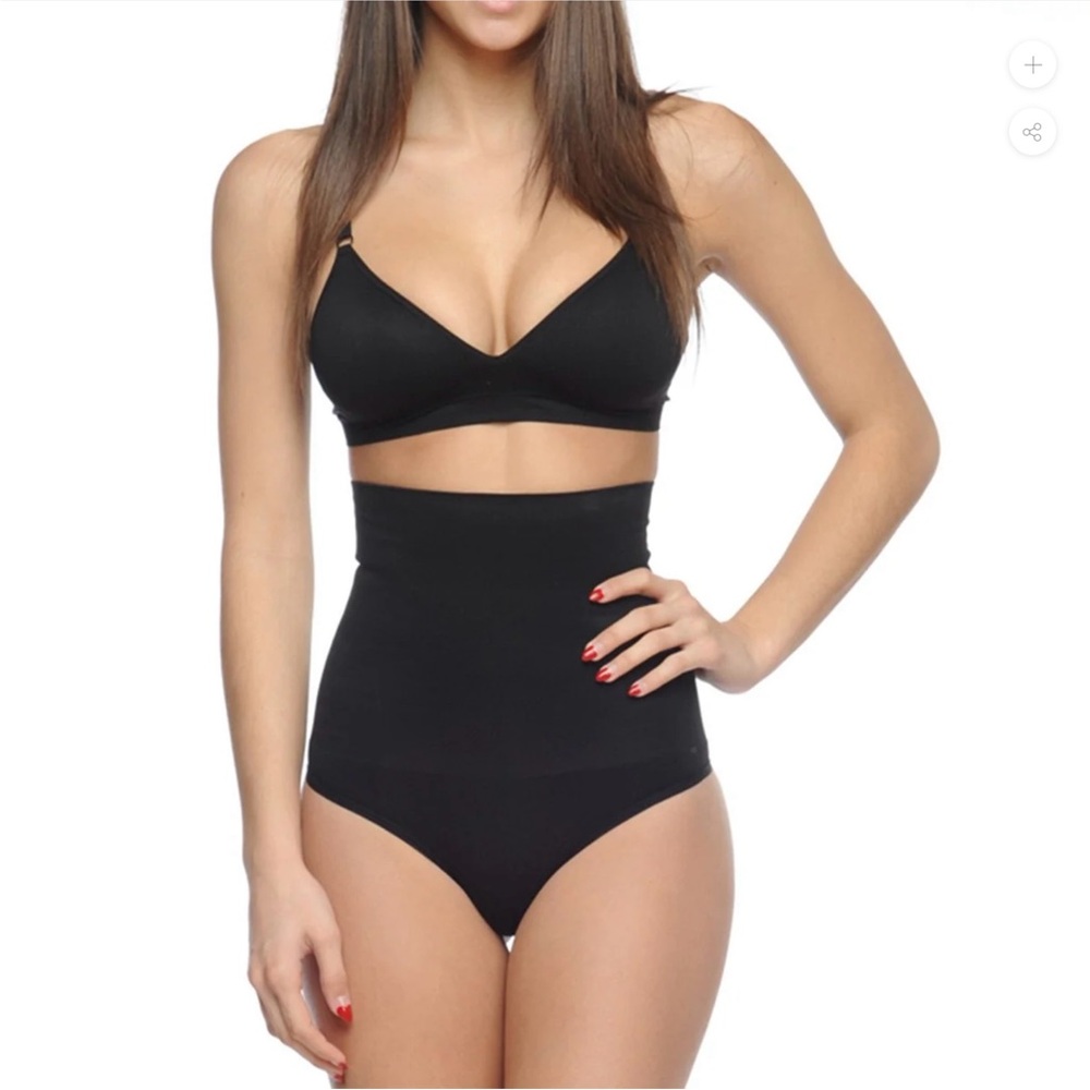 NWT, Body Beautiful Shapewear
Seamless Hi-Waist Shaper With Thong Bottom Black